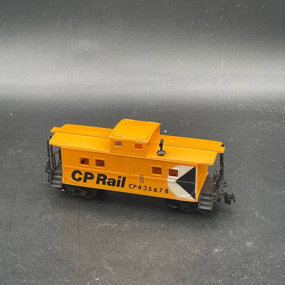 CP Rail Model Train Caboose H/O Scale Model Railroading - Picture 1 of 5